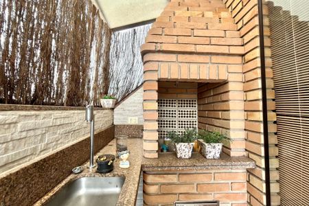 Apartamento para alugar com 130m², 3 quartos e 2 vagas Apartamento para alugar com 130m², 3 quartos e 2 vagasCobertura