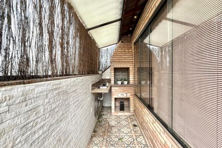 Apartamento para alugar com 130m², 3 quartos e 2 vagas Apartamento para alugar com 130m², 3 quartos e 2 vagasCobertura