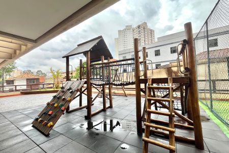Apartamento para alugar com 130m², 3 quartos e 2 vagas Apartamento para alugar com 130m², 3 quartos e 2 vagasÁrea comum - Playground