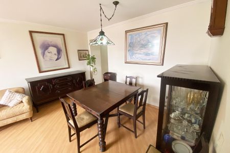 Apartamento à venda com 111m², 3 quartos e sem vagaSala