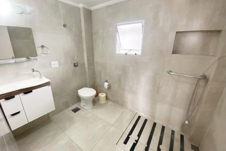 Apartamento à venda com 111m², 3 quartos e sem vagaBanheiro da Suíte