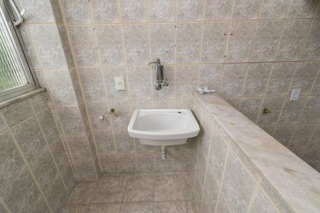 Apartamento para alugar com 64m², 2 quartos e 1 vagaÁrea de Serviço