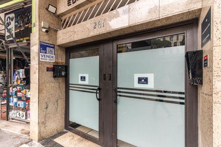 Apartamento à venda com 50m², 1 quarto e sem vaga Apartamento à venda com 50m², 1 quarto e sem vagaFachada - Plaquinha