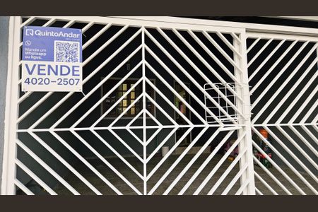 Casa à venda com 125m², 2 quartos e 2 vagasFachada