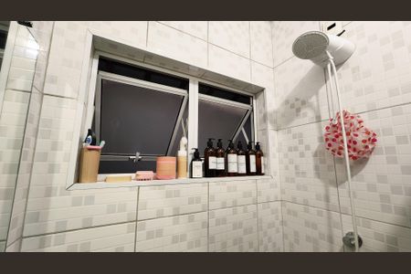 Casa à venda com 125m², 2 quartos e 2 vagasBanheiro Social