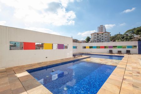 Apartamento à venda com 65m², 2 quartos e 2 vagas Apartamento à venda com 65m², 2 quartos e 2 vagasÁrea comum - Piscina