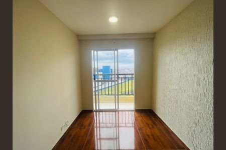 Sala de apartamento para alugar com 2 quartos, 50m² em Jardim Nova Cidade, Guarulhos