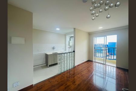 Sala de apartamento para alugar com 2 quartos, 50m² em Jardim Nova Cidade, Guarulhos