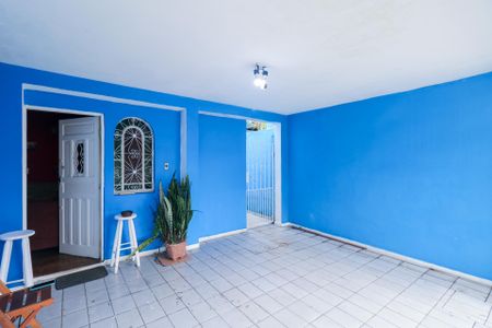 Casa à venda com 179m², 3 quartos e 2 vagasGaragem