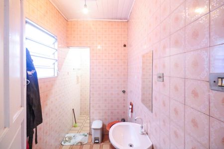 Casa à venda com 179m², 3 quartos e 2 vagasBanheiro 2