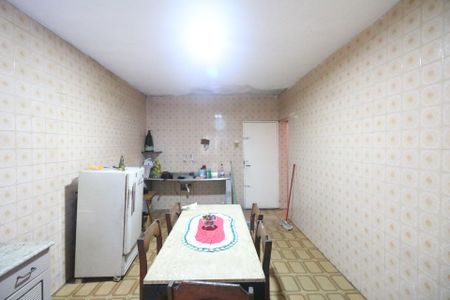 Casa à venda com 179m², 3 quartos e 2 vagasCozinha