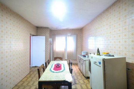 Casa à venda com 179m², 3 quartos e 2 vagasCozinha