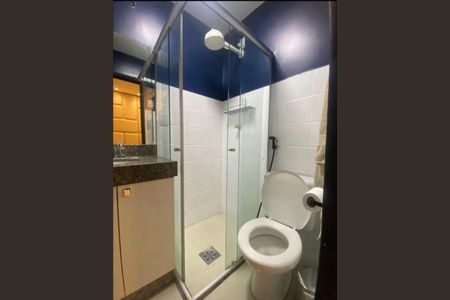 Banheiro de apartamento à venda com 2 quartos, 60m² em Estoril, Belo Horizonte