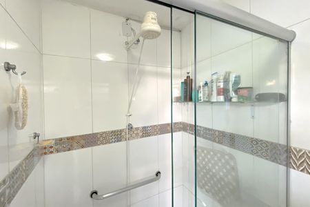 Casa à venda com 326m², 8 quartos e 2 vagasBanheiro externo