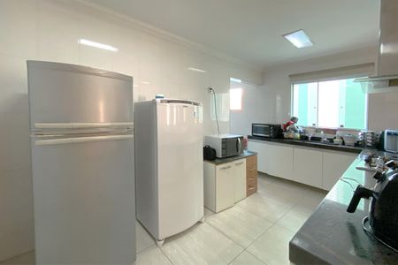 Casa à venda com 326m², 8 quartos e 2 vagasCozinha