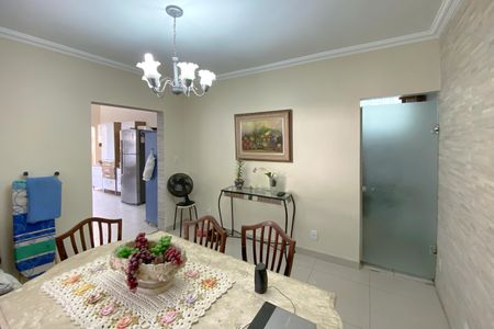 Casa à venda com 326m², 8 quartos e 2 vagasCasa  2 - Sala de Jantar