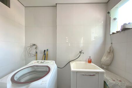 Casa à venda com 326m², 8 quartos e 2 vagasÁrea de Serviço