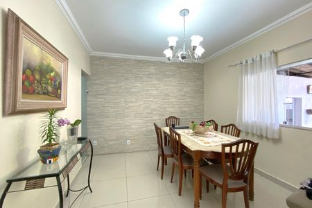 Casa à venda com 326m², 8 quartos e 2 vagasCasa  2 - Sala de Jantar