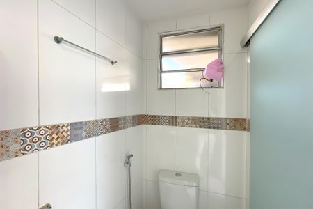 Casa à venda com 326m², 8 quartos e 2 vagasBanheiro externo