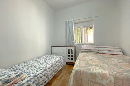 Casa à venda com 326m², 8 quartos e 2 vagasQuarto 2