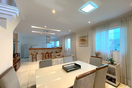 Casa à venda com 326m², 8 quartos e 2 vagasCASA 1 - Sala