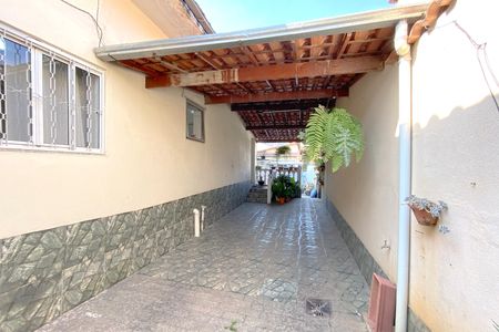 Casa à venda com 326m², 8 quartos e 2 vagasGaragem