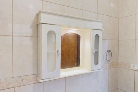 Casa para alugar com 242m², 4 quartos e 2 vagas Casa para alugar com 242m², 4 quartos e 2 vagasBanheiro 2