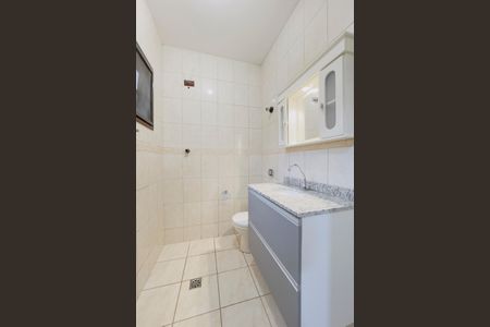 Casa para alugar com 242m², 4 quartos e 2 vagas Casa para alugar com 242m², 4 quartos e 2 vagasBanheiro 2