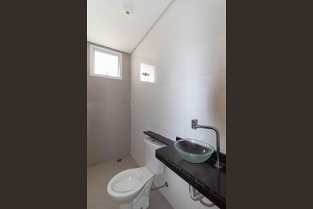 Apartamento para alugar com 47m², 2 quartos e sem vaga Apartamento para alugar com 47m², 2 quartos e sem vagaBanheiro Social