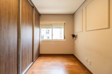 Suíte de apartamento à venda com 2 quartos, 68m² em Jardim Tupanci, Barueri