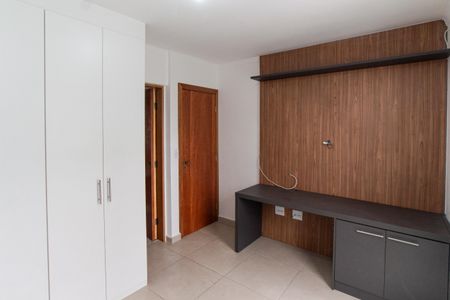Suíte 1 de casa à venda com 2 quartos, 70m² em Vila Constança, São Paulo