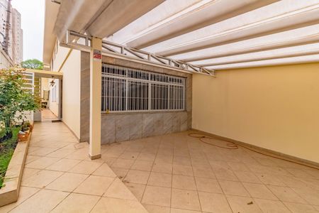 Casa à venda com 250m², 4 quartos e 2 vagas Casa à venda com 250m², 4 quartos e 2 vagasQuintal