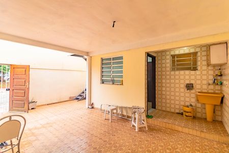 Casa à venda com 250m², 4 quartos e 2 vagas Casa à venda com 250m², 4 quartos e 2 vagasÁrea de Serviço