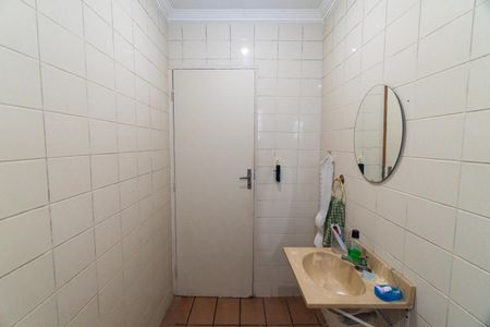 Casa à venda com 170m², 2 quartos e 2 vagasBanheiro da Suite