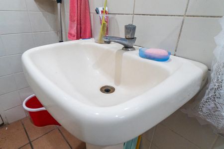 Casa à venda com 170m², 2 quartos e 2 vagasBanheiro Social