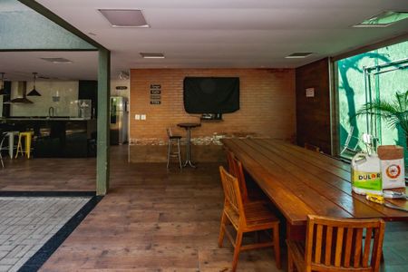 Apartamento à venda com 180m², 3 quartos e 2 vagasÁrea comum