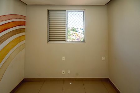 Apartamento à venda com 180m², 3 quartos e 2 vagasQuarto 2