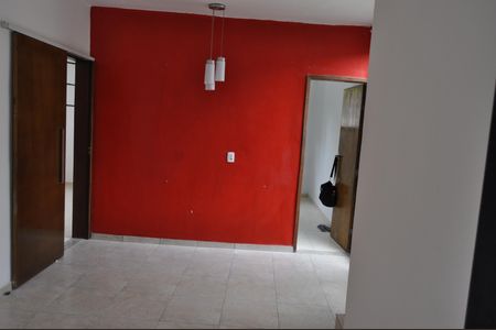 Sala de casa para alugar com 2 quartos, 70m² em Piedade, Rio de Janeiro