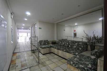 Apartamento à venda com 58m², 2 quartos e 1 vagaHall