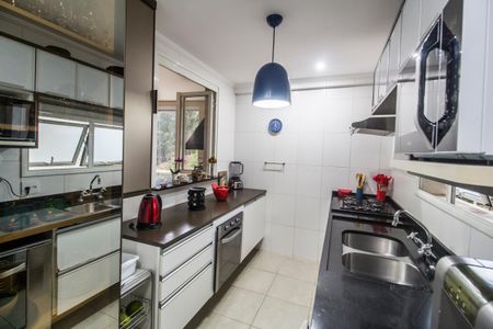 Apartamento à venda com 122m², 3 quartos e 2 vagas Apartamento à venda com 122m², 3 quartos e 2 vagasCozinha