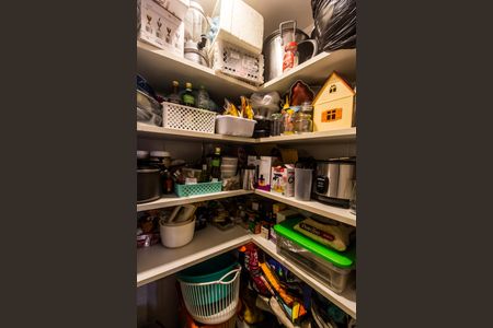 Apartamento à venda com 122m², 3 quartos e 2 vagas Apartamento à venda com 122m², 3 quartos e 2 vagasDespensa