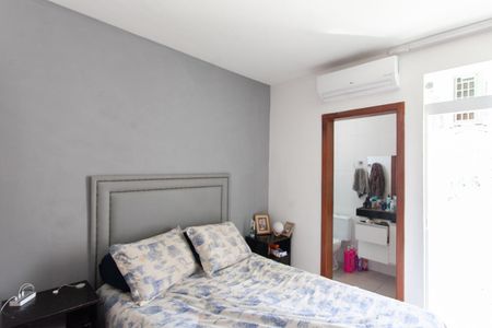 Casa à venda com 140m², 2 quartos e 2 vagasSuíte 1