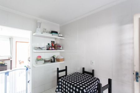 Casa à venda com 140m², 2 quartos e 2 vagasCozinha