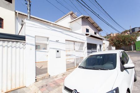 Casa à venda com 140m², 2 quartos e 2 vagasFachada