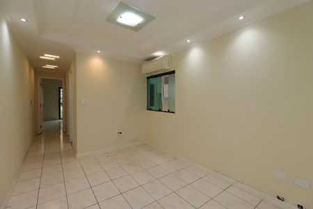 Sala de apartamento à venda com 2 quartos, 66m² em Vila América, Santo André