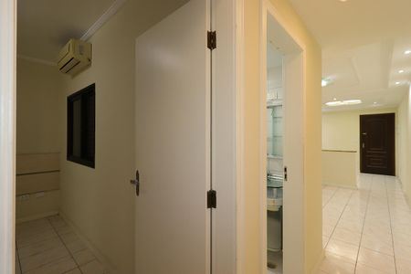 Apartamento à venda com 66m², 2 quartos e 2 vagasCorredor