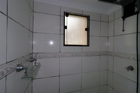 Apartamento à venda com 66m², 2 quartos e 2 vagasBanheiro da Suíte