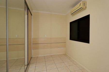 Apartamento à venda com 66m², 2 quartos e 2 vagasSuíte