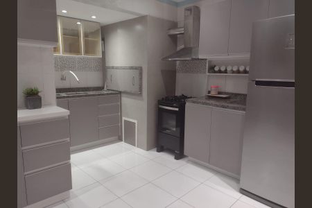 Apartamento à venda com 72m², 2 quartos e sem vagaCozinha