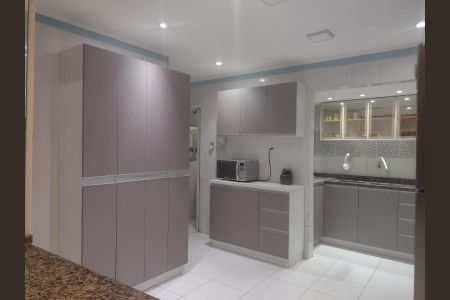 Apartamento à venda com 72m², 2 quartos e sem vagaCozinha